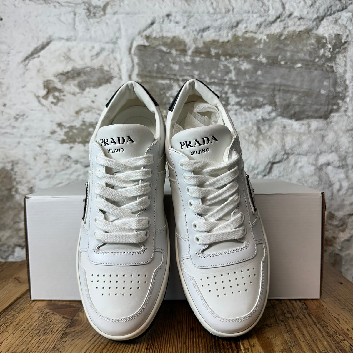 Prada Downtown Leather White Black Sneaker Sz 5 (37)