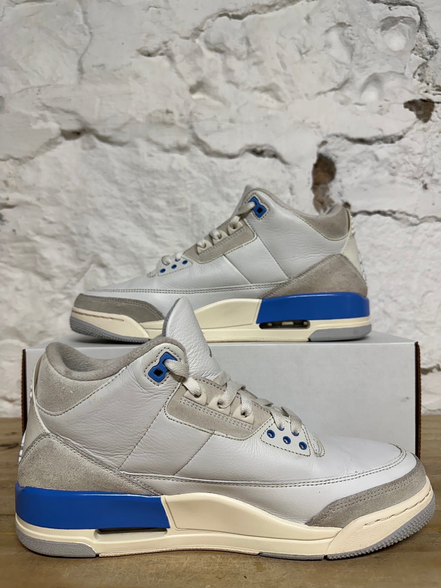 Air Jordan 3 Powder Blue Sz 10