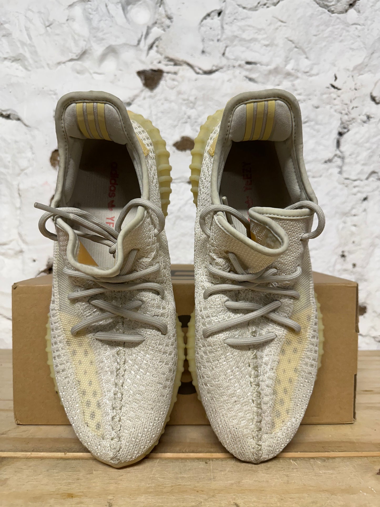 Yeezy 350 V2 Light Sz 11