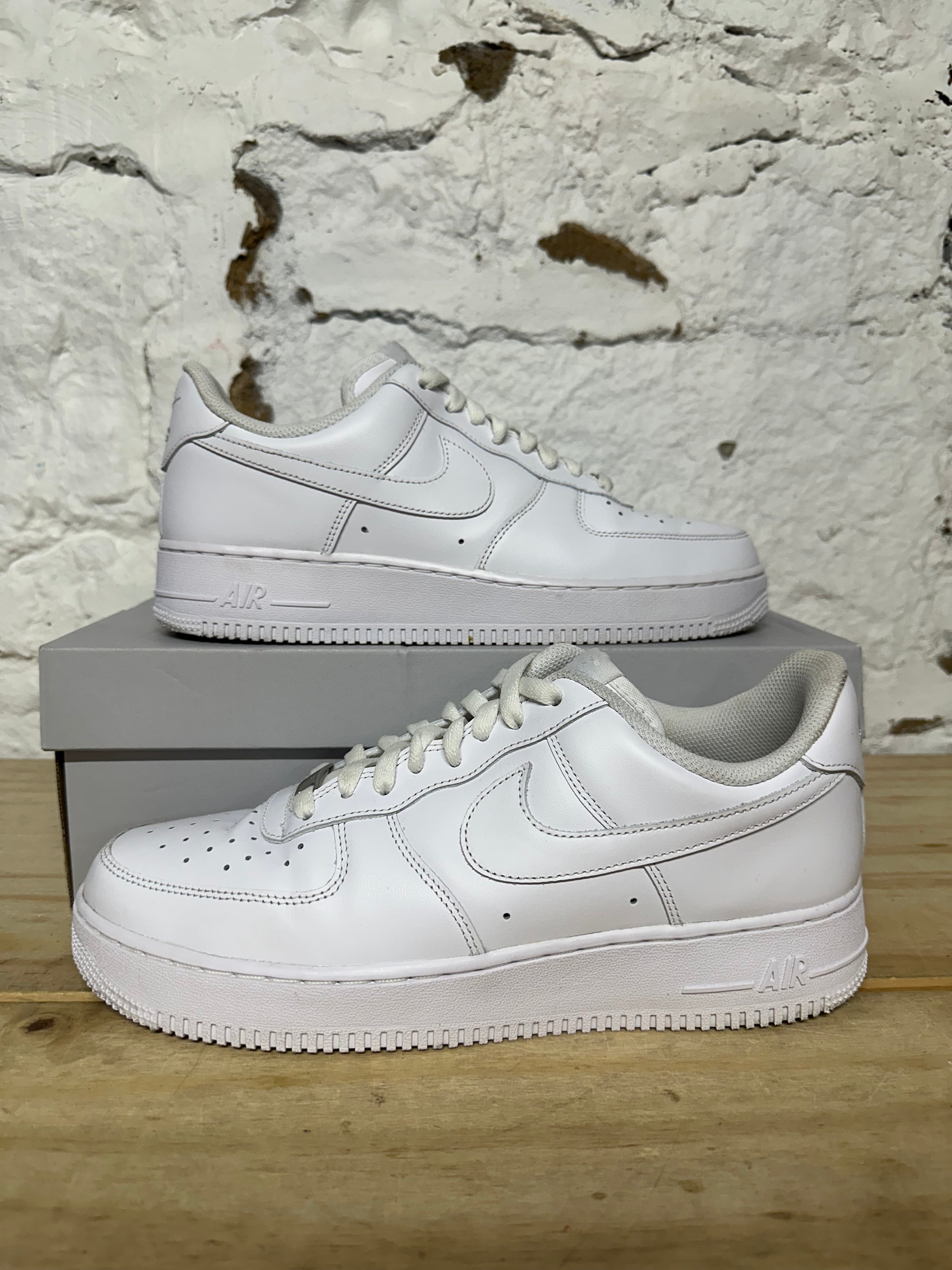 Nike Air Force 1 Triple White Sz 9.5