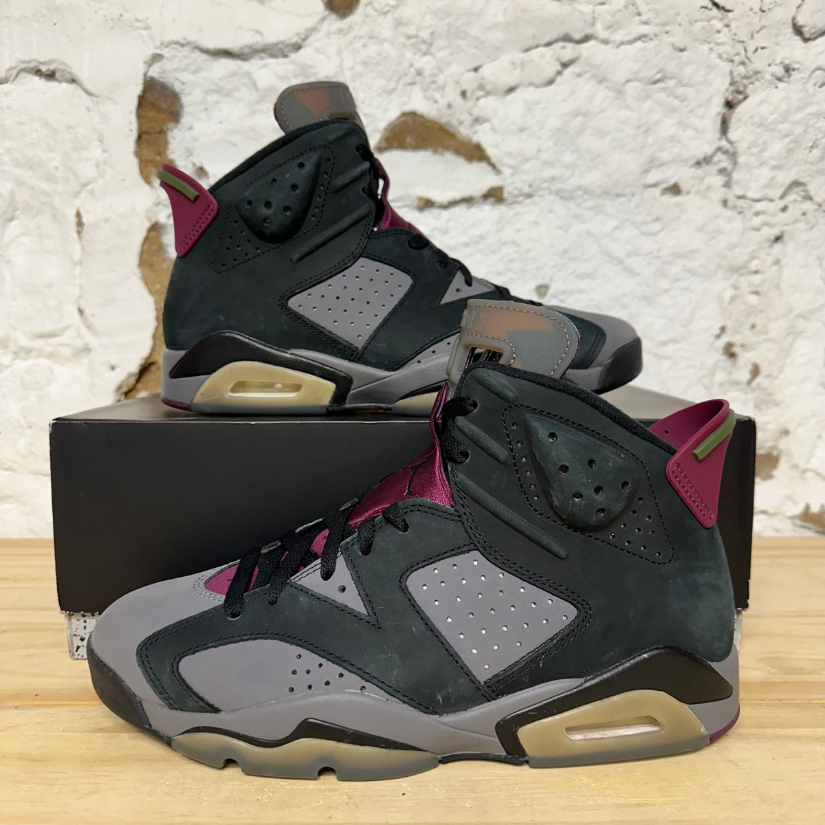 Air Jordan 6 Bordeaux Sz 8.5