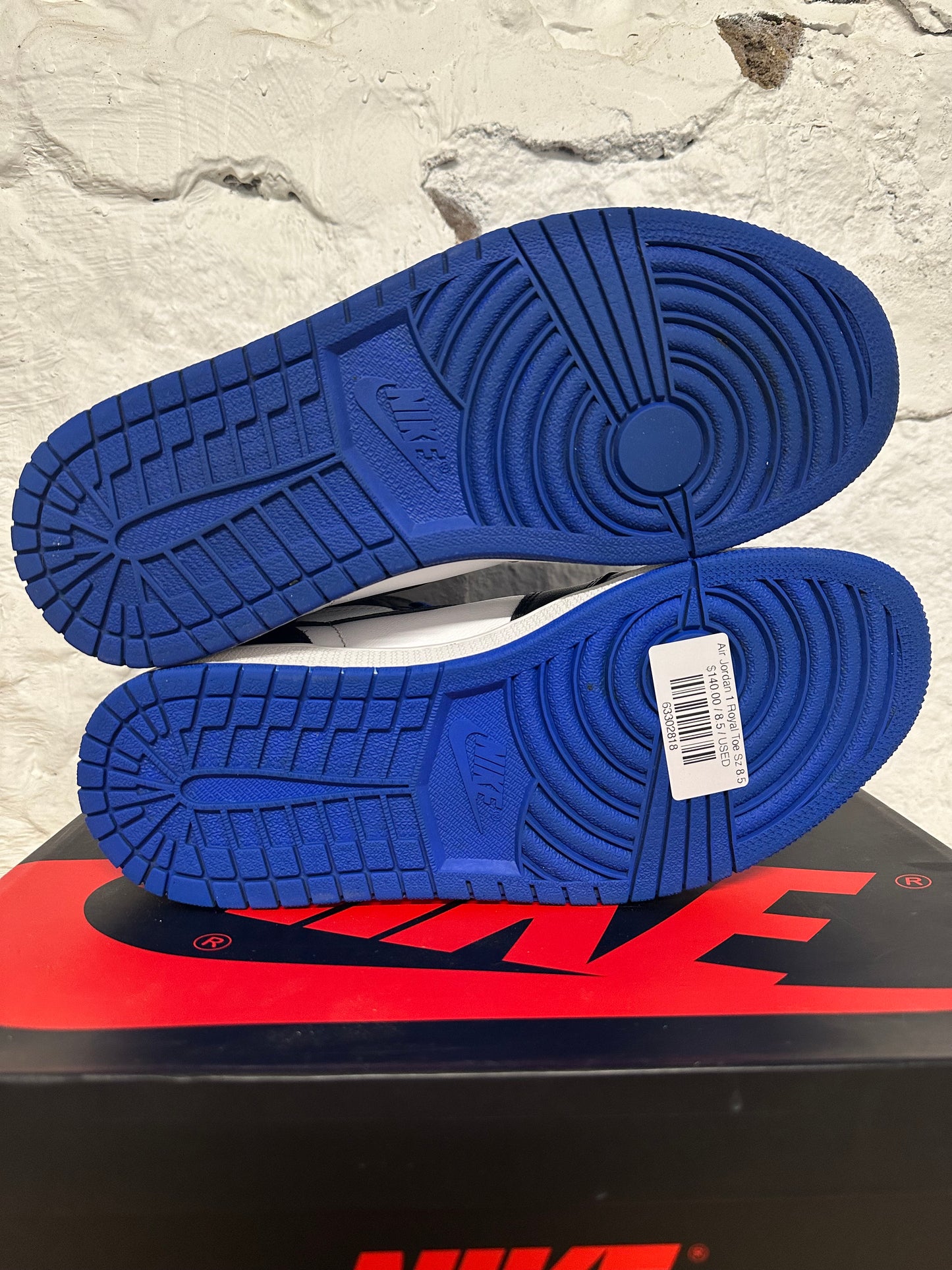 Air Jordan 1 High Royal Toe Sz 8.5