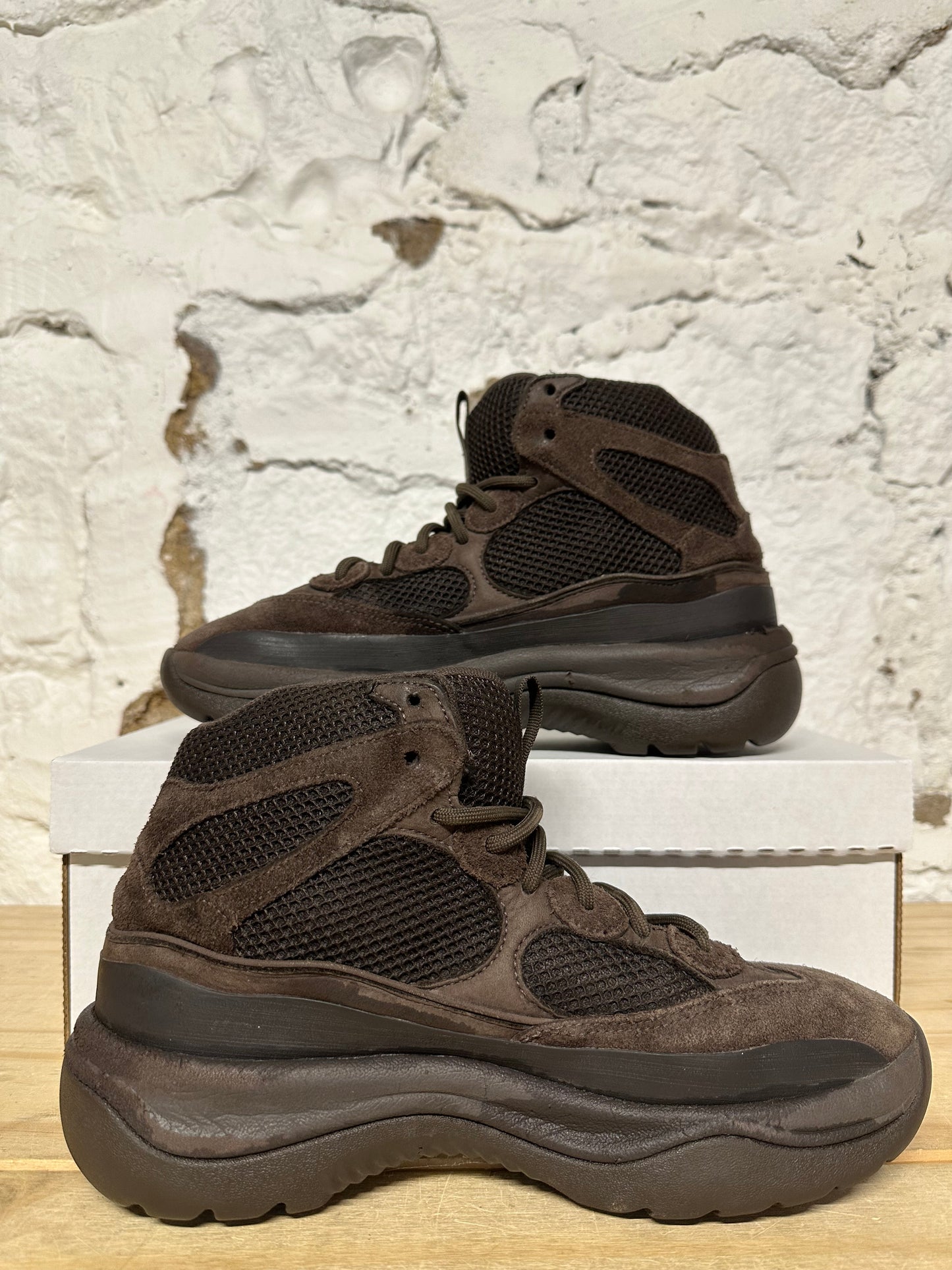 Yeezy DSRT Boot Oil Sz 8