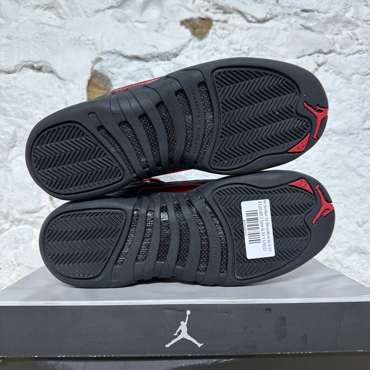 Air Jordan 12 Bloodline Sz 6.5Y