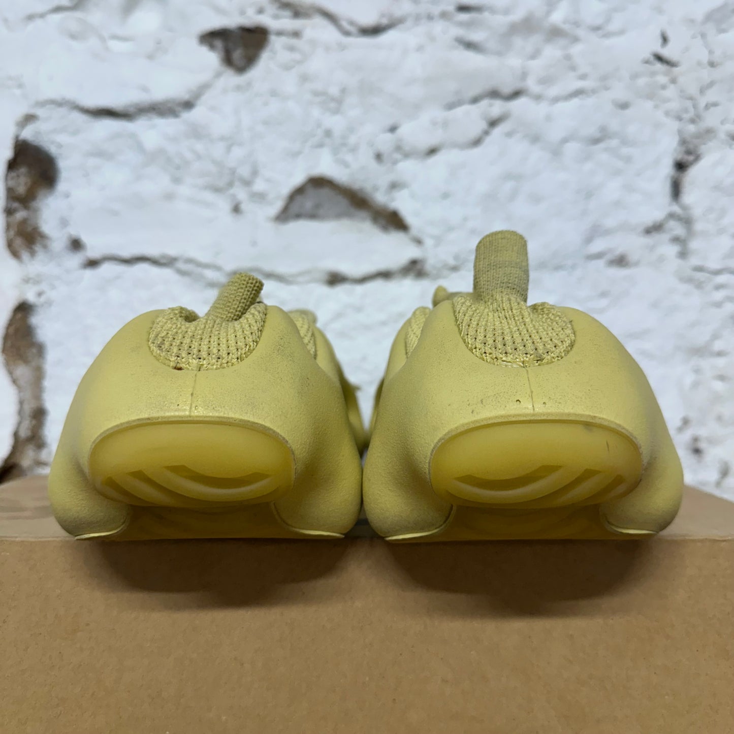 Yeezy 450 Sulfur Sz 13