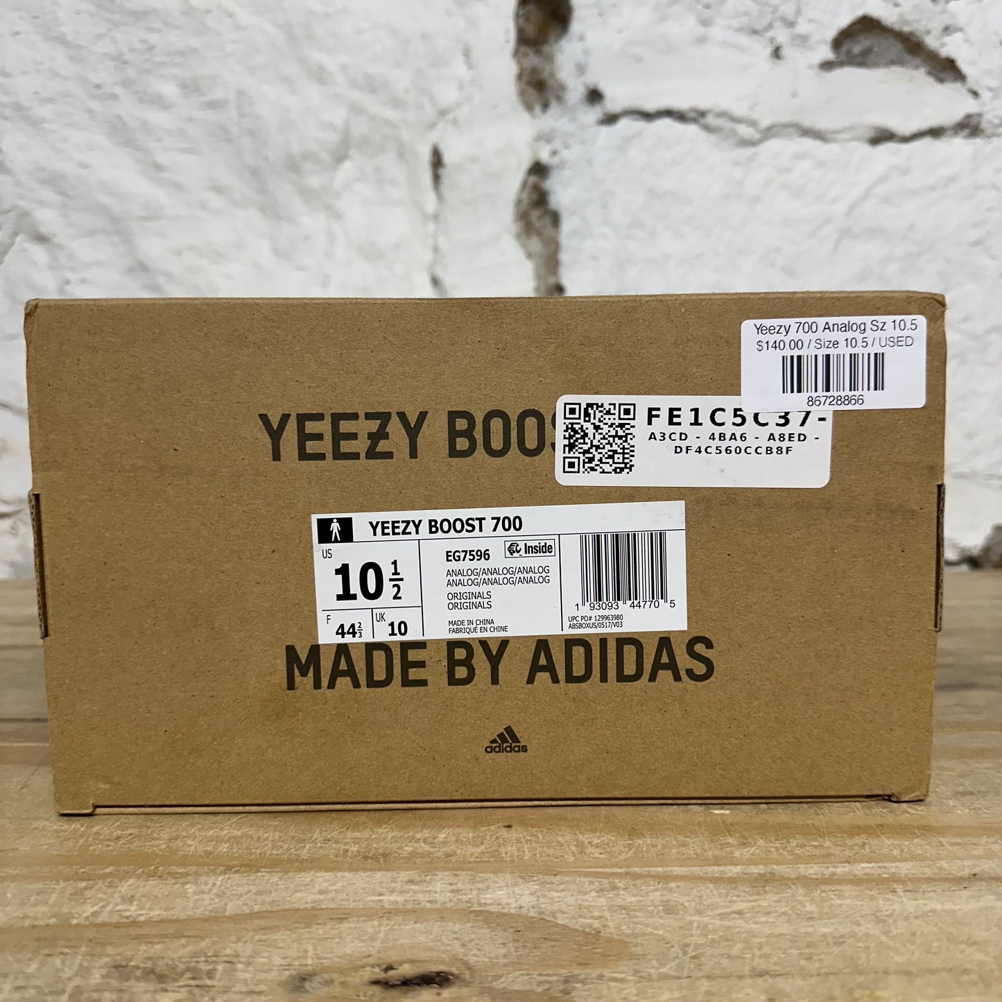 Yeezy 700 Analog Sz 10.5