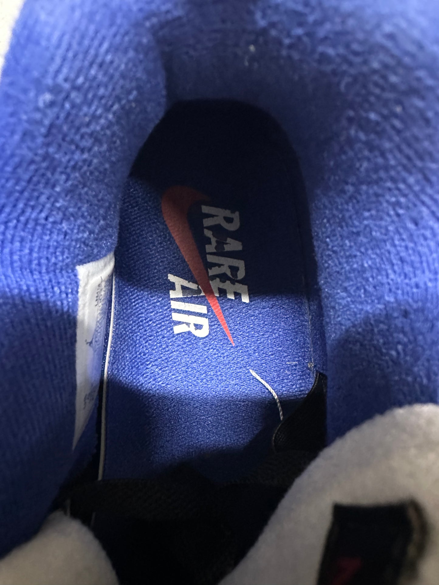 Air Jordan 4 Rare Air Sz 9