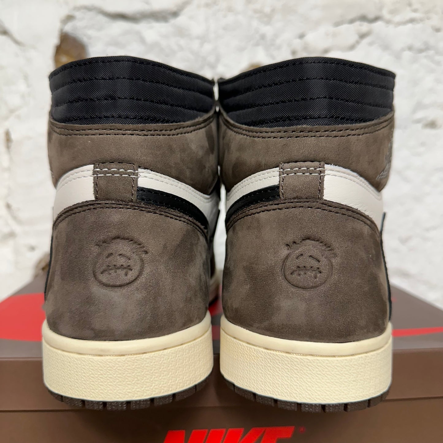 Air Jordan 1 High Travis Scott Mocha Sz 10.5 DS