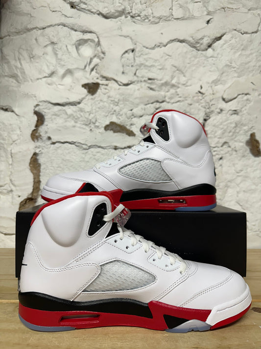 Air Jordan 5 Fire Red (2025) Sz 11 DS