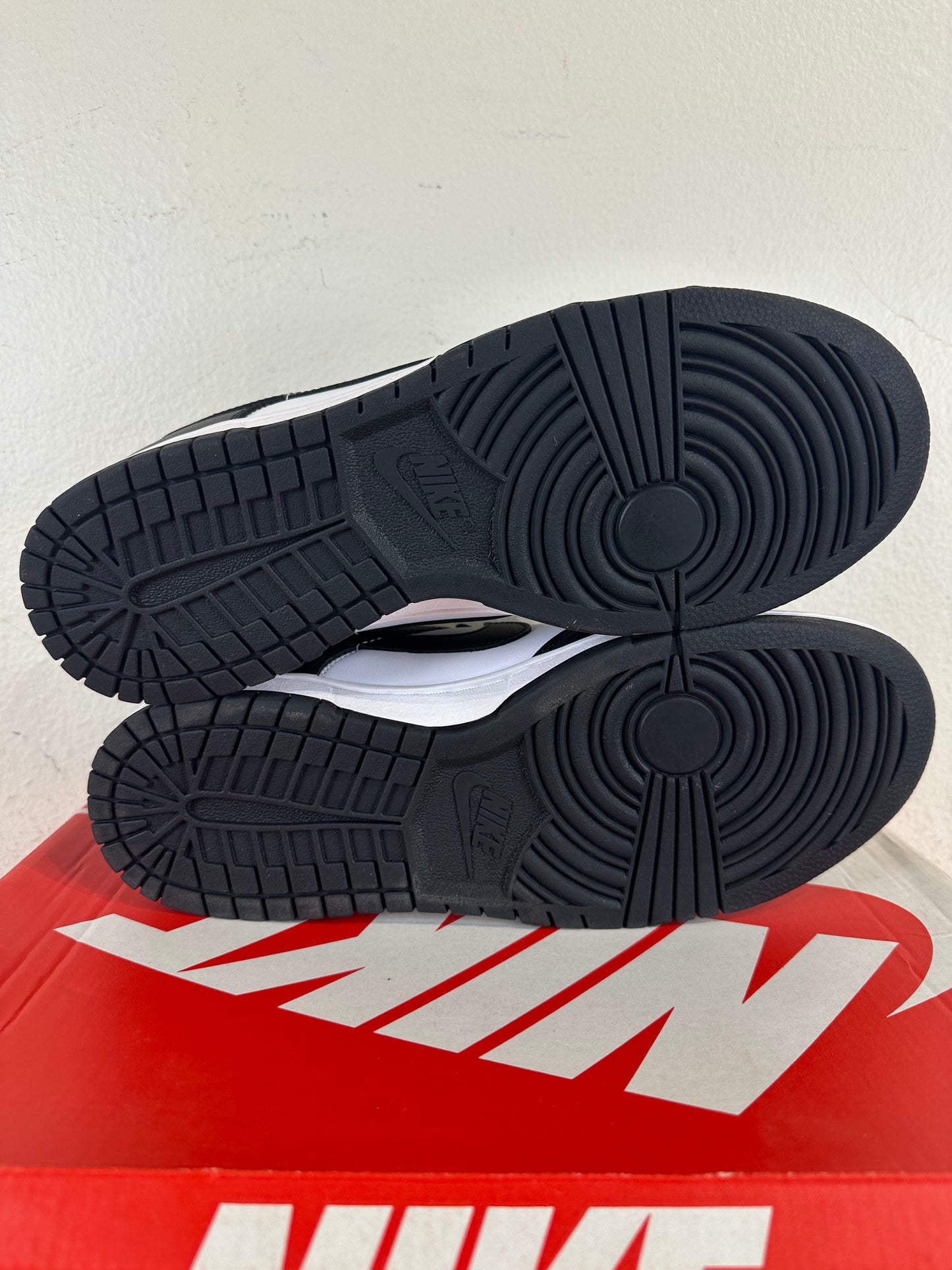 Nike Dunk Low Panda Sz 9.5 DS