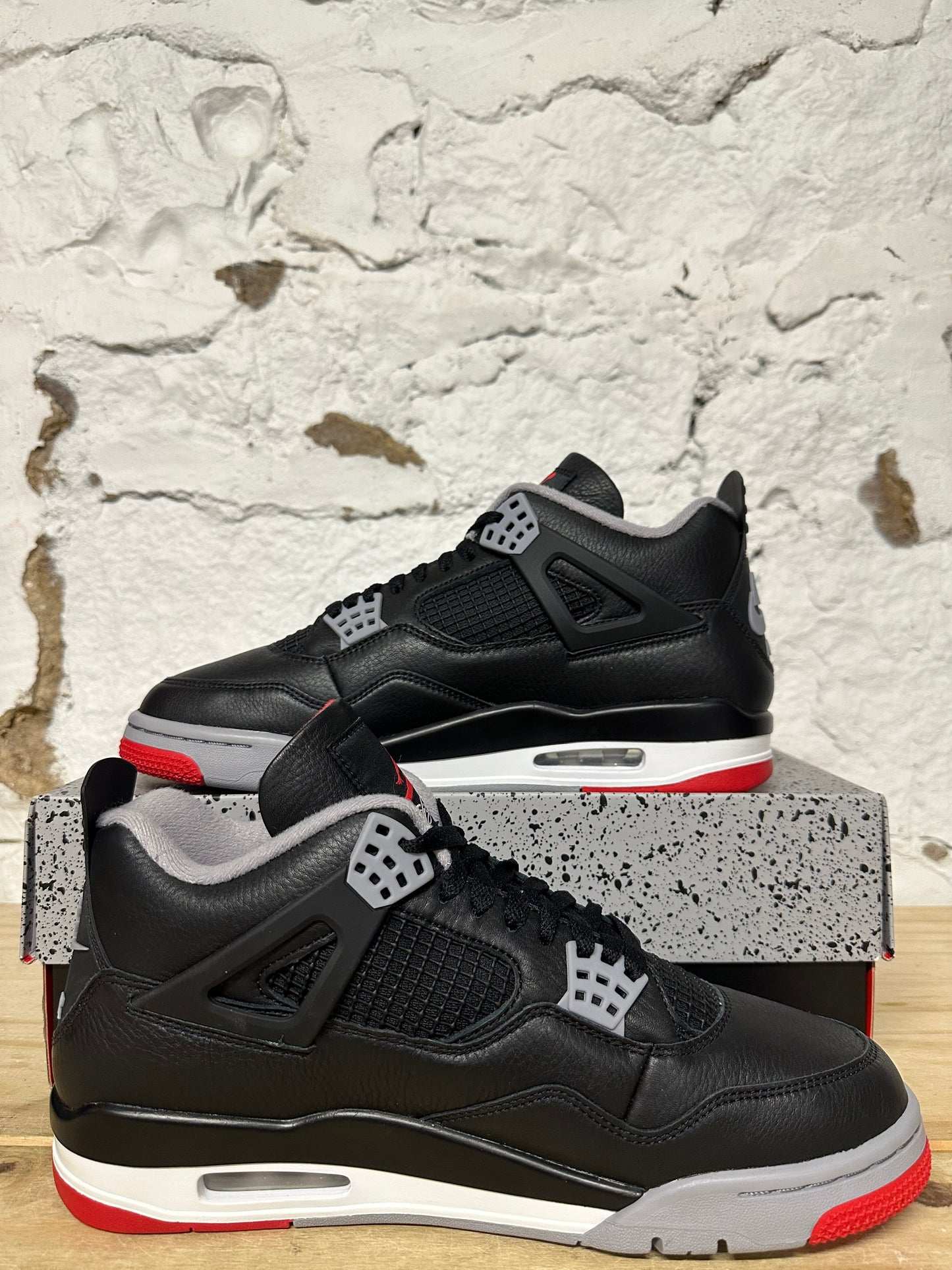 Air Jordan 4 Bred Reimagined Sz 11 DS