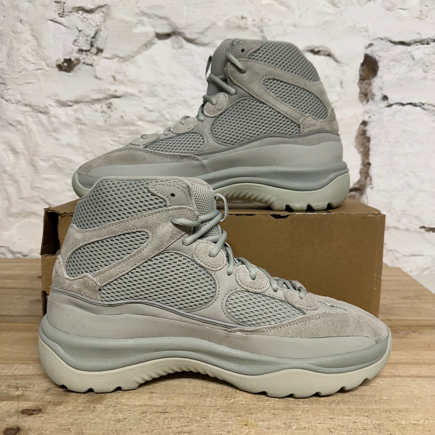 Yeezy Desert Boot Salt Sz 13.5 DS