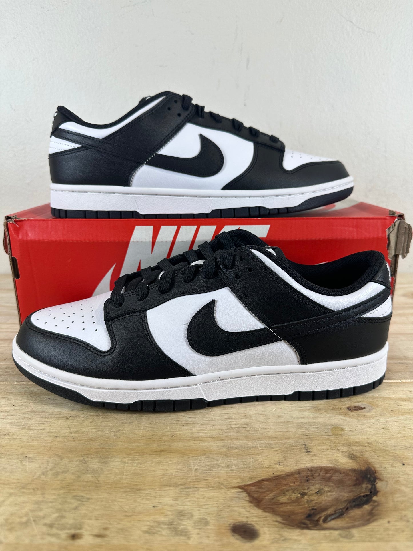 Nike Dunk Low Panda Sz 9.5 DS