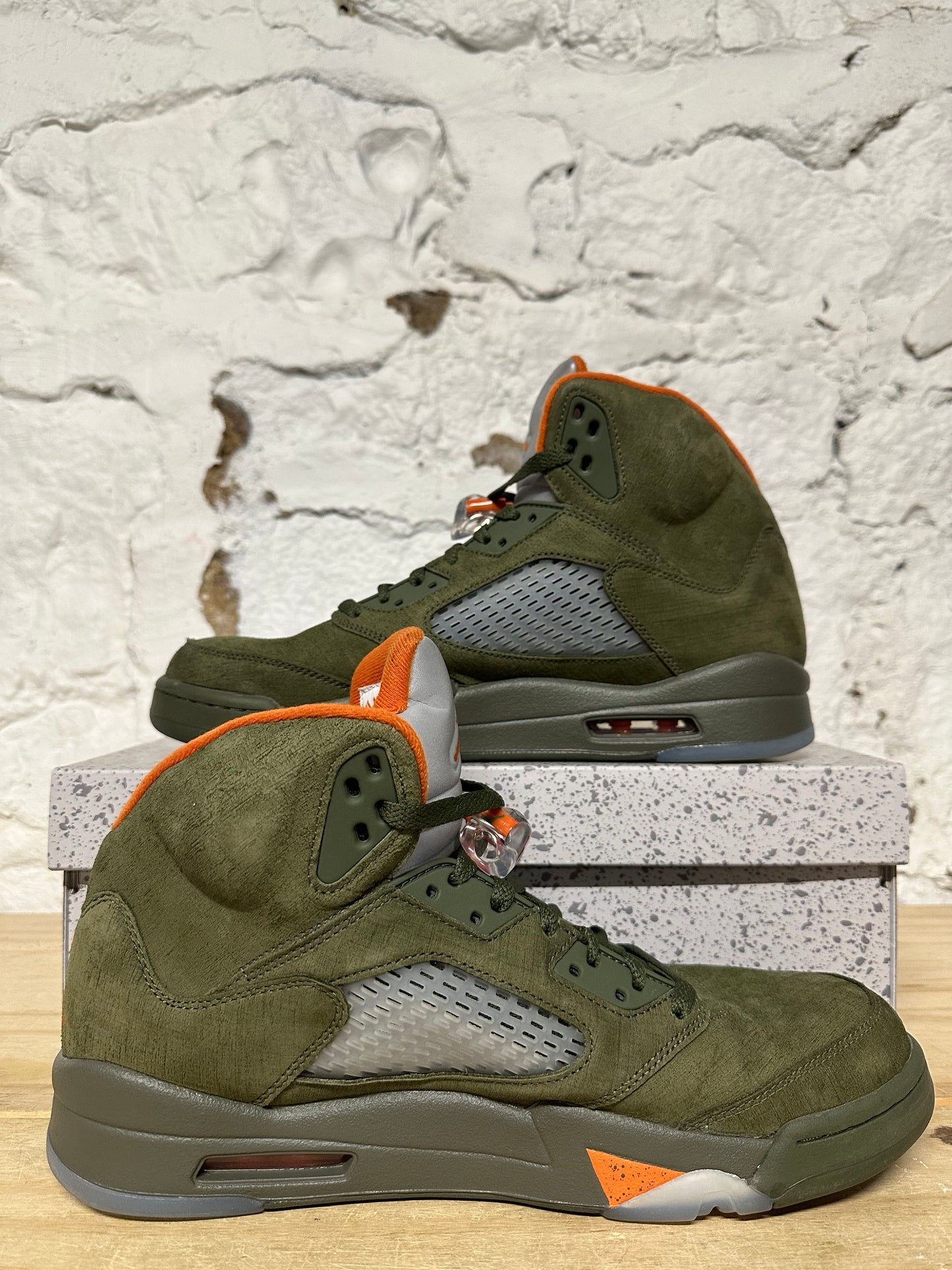 Air Jordan 5 Olive Sz 12