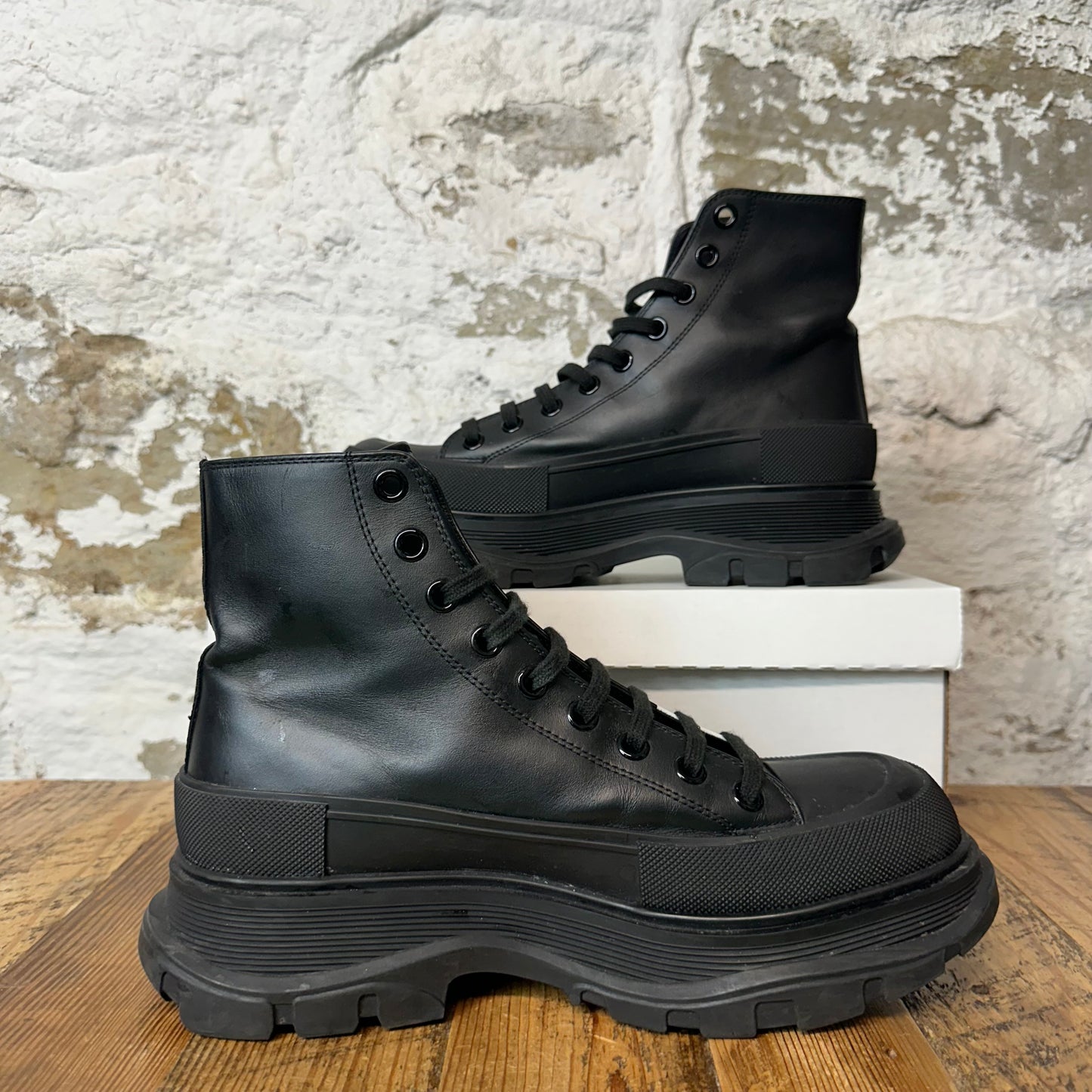 Alexander Mcqueen White Spell Black Tread Boot Sz 8 (41) No Box