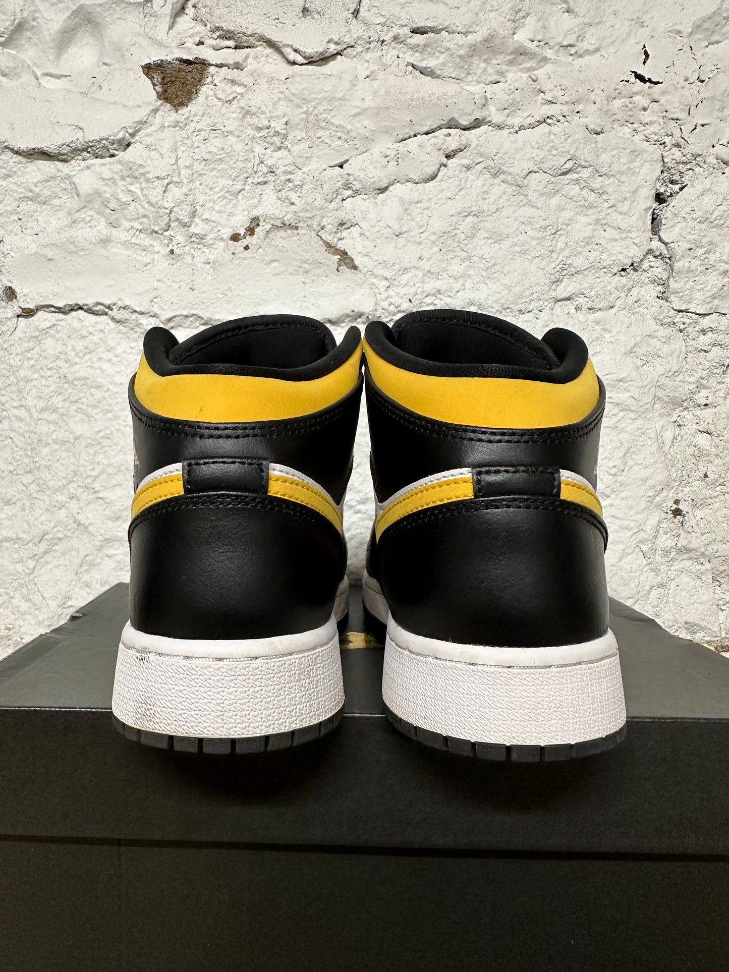 Air Jordan 1 Mid Pollen Sz 6Y