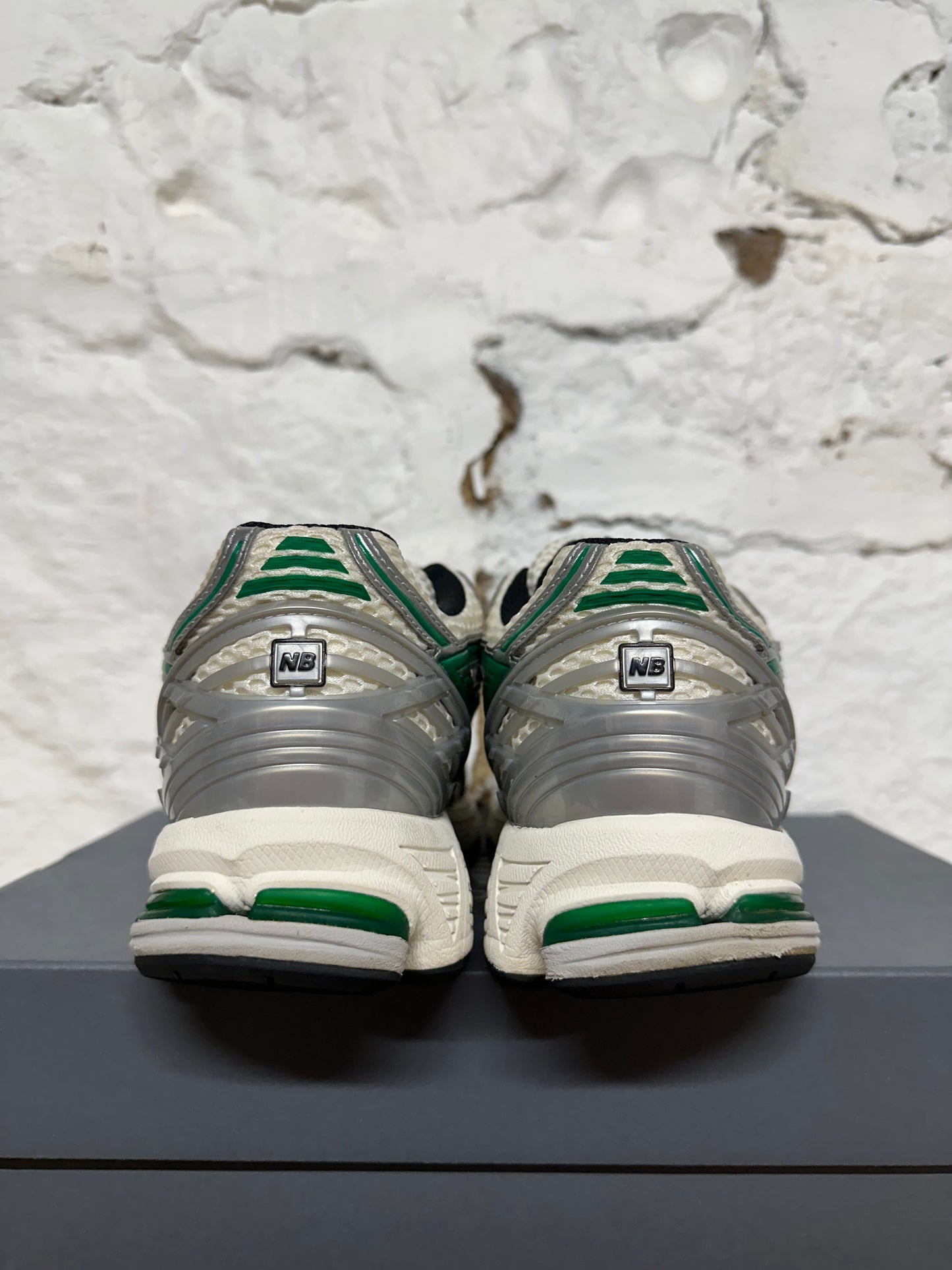 New Balance 1906R White Green Sz 11