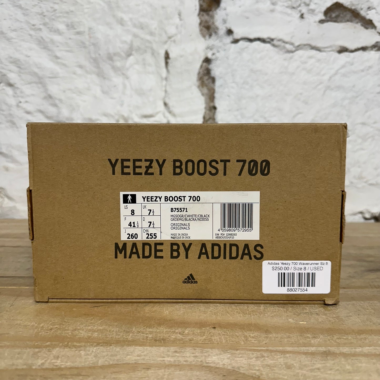 Yeezy 700 Wave Runner Sz 8