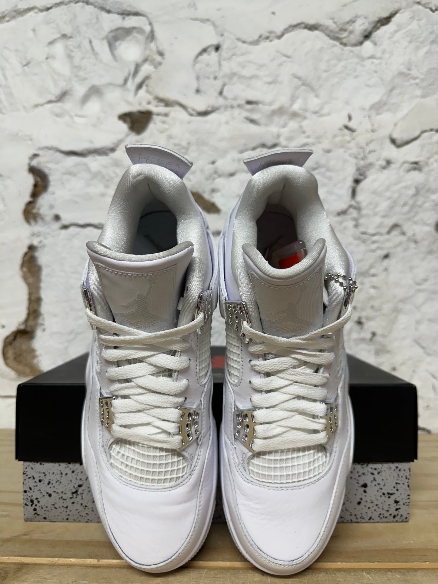 Air Jordan 4 Pure Money Sz 8 DS