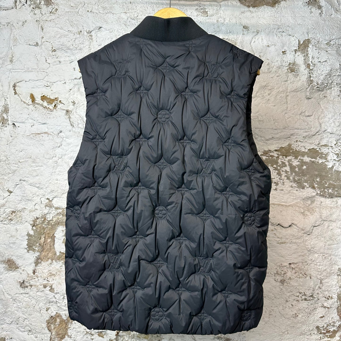 Louis Vuitton Monogram Quilted Puffer Vest Sz L (50)