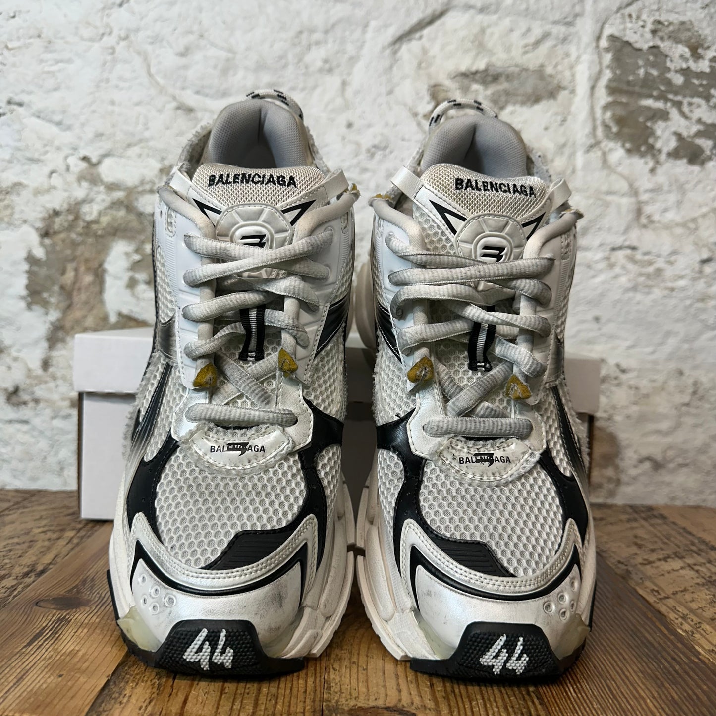 Balenciaga Runner White Black Sneaker Sz 11 (44)