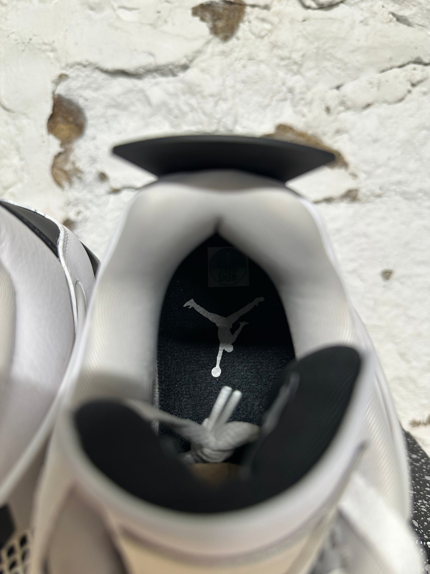 Air Jordan 4 Military Black Sz 9