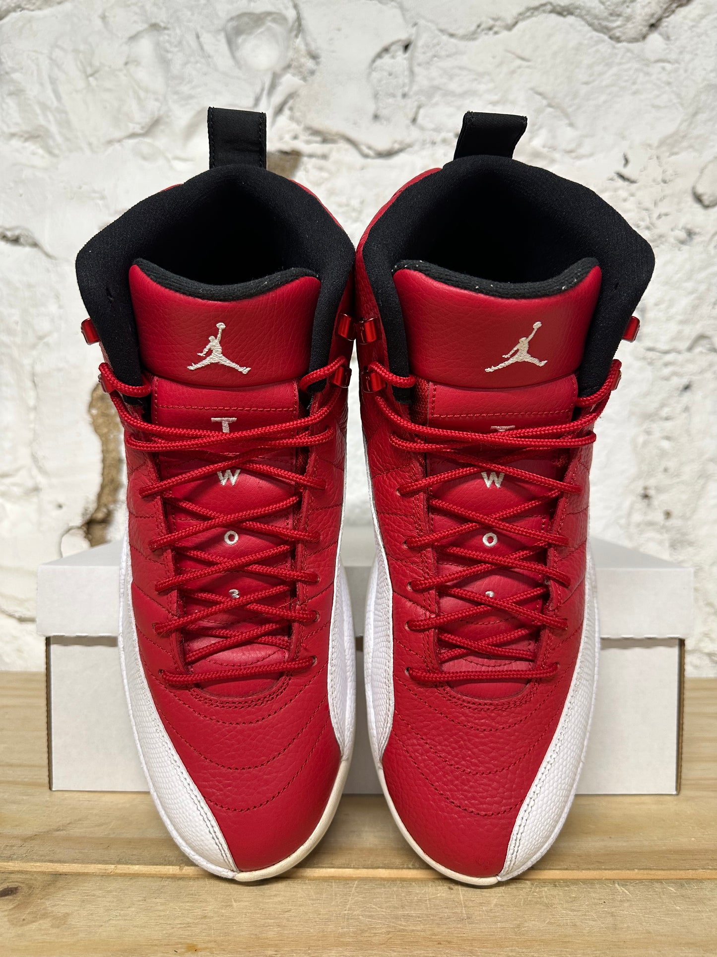 Air Jordan 12 Gym Red Sz 11.5