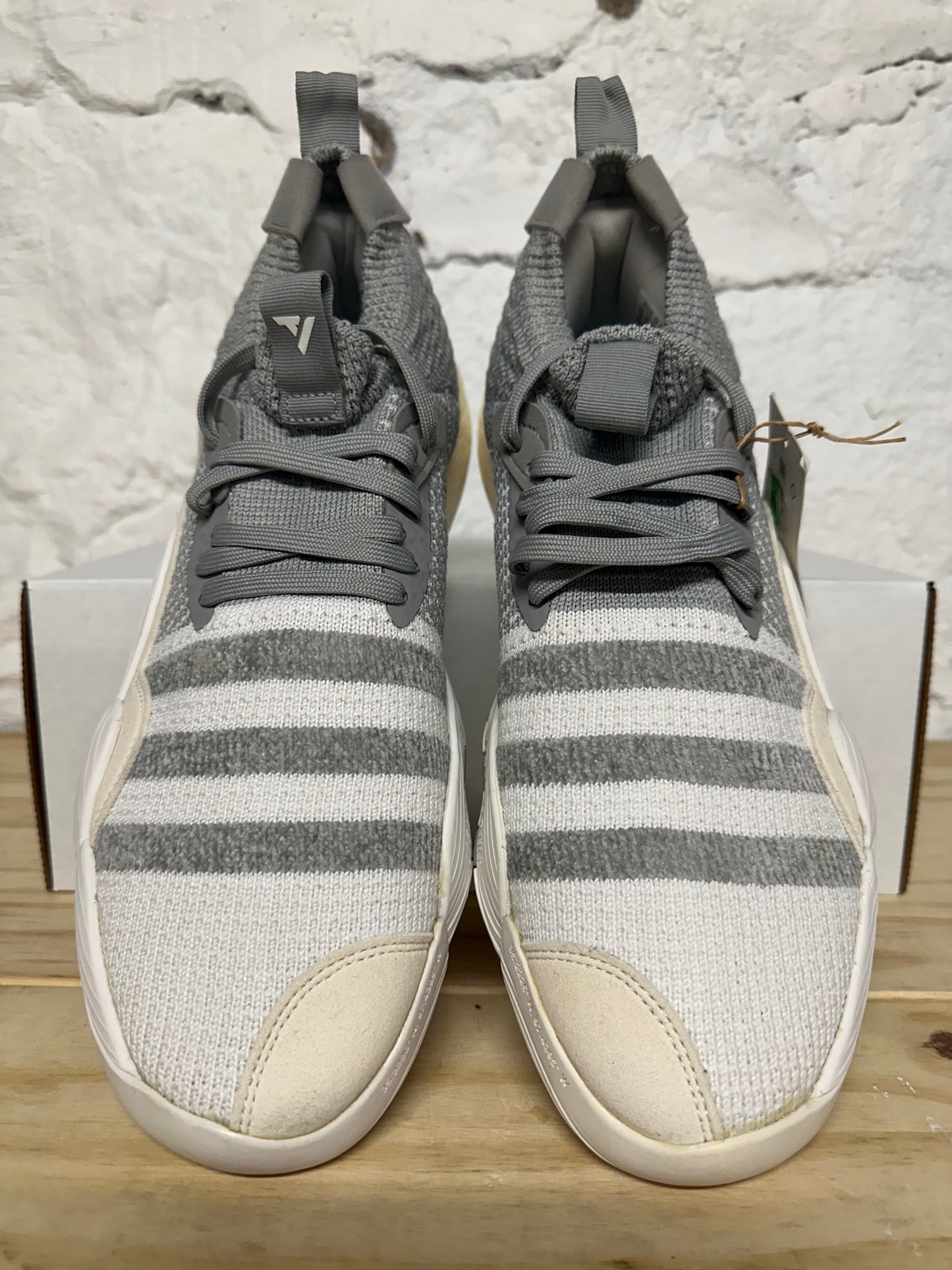 Adidas Trae Young 2 Grey Moon Sz 11