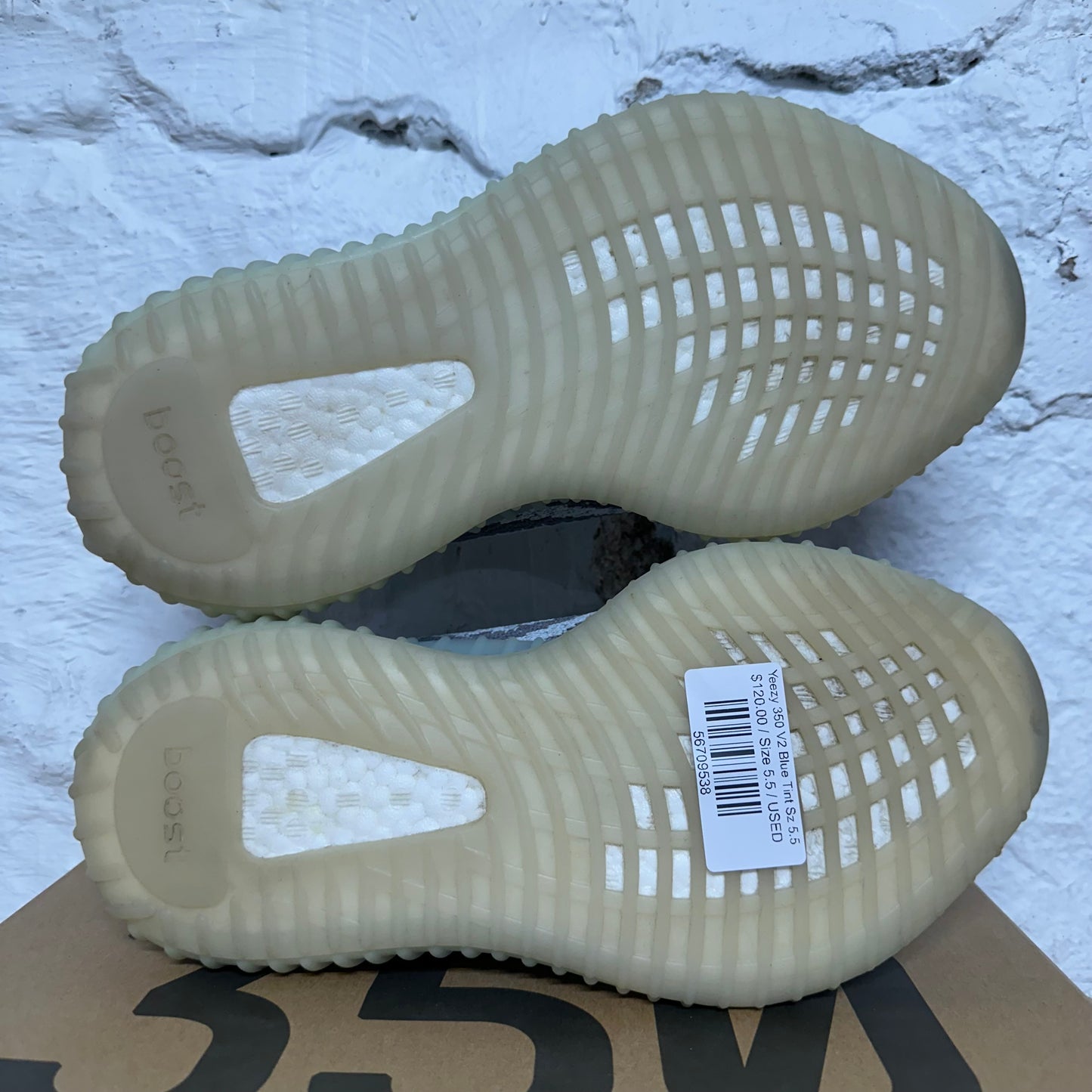 Yeezy 350 V2 Blue Tint Sz 5.5