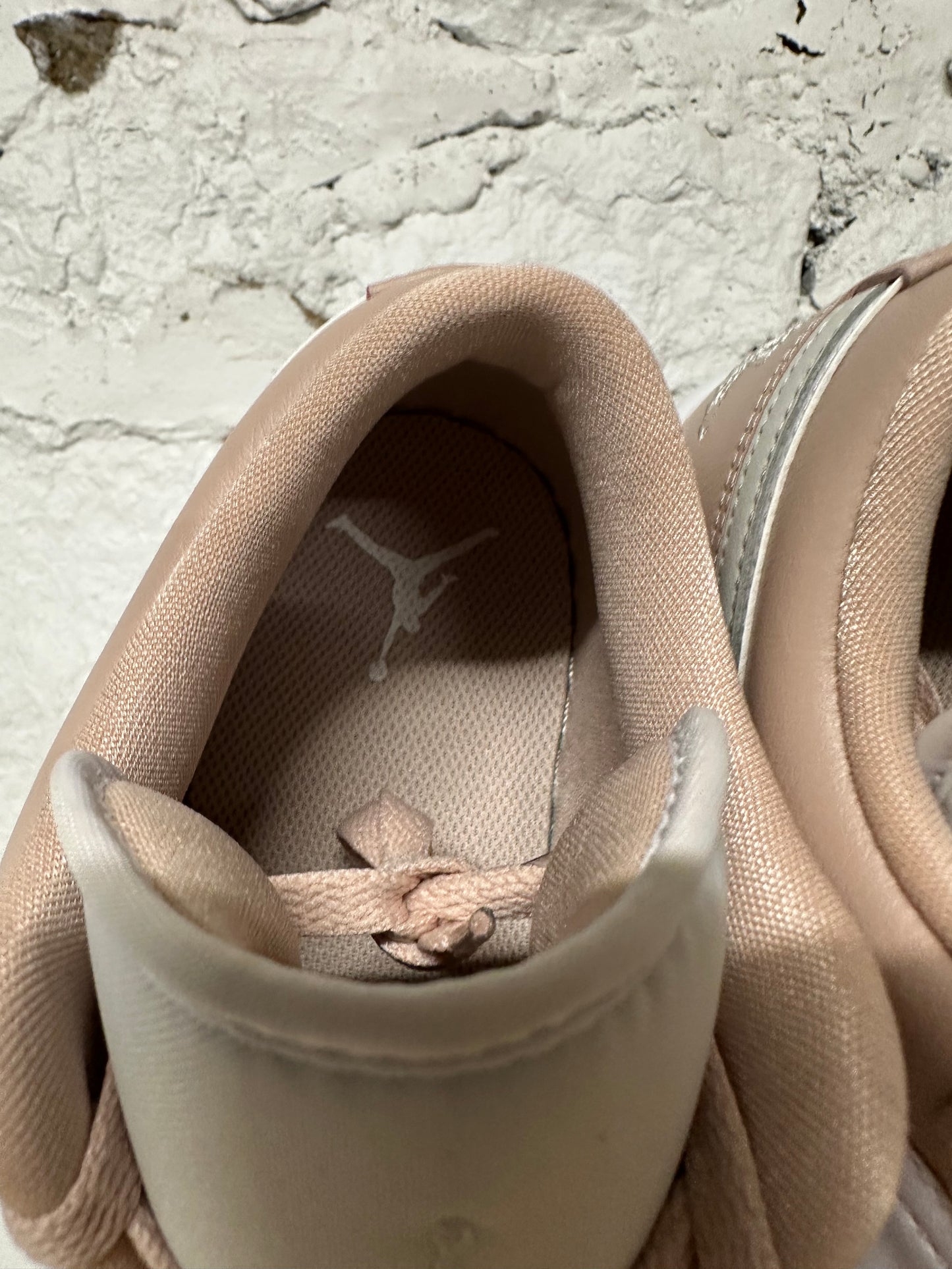 Air Jordan 1 Low Particle Beige Sz 9.5 (11W)