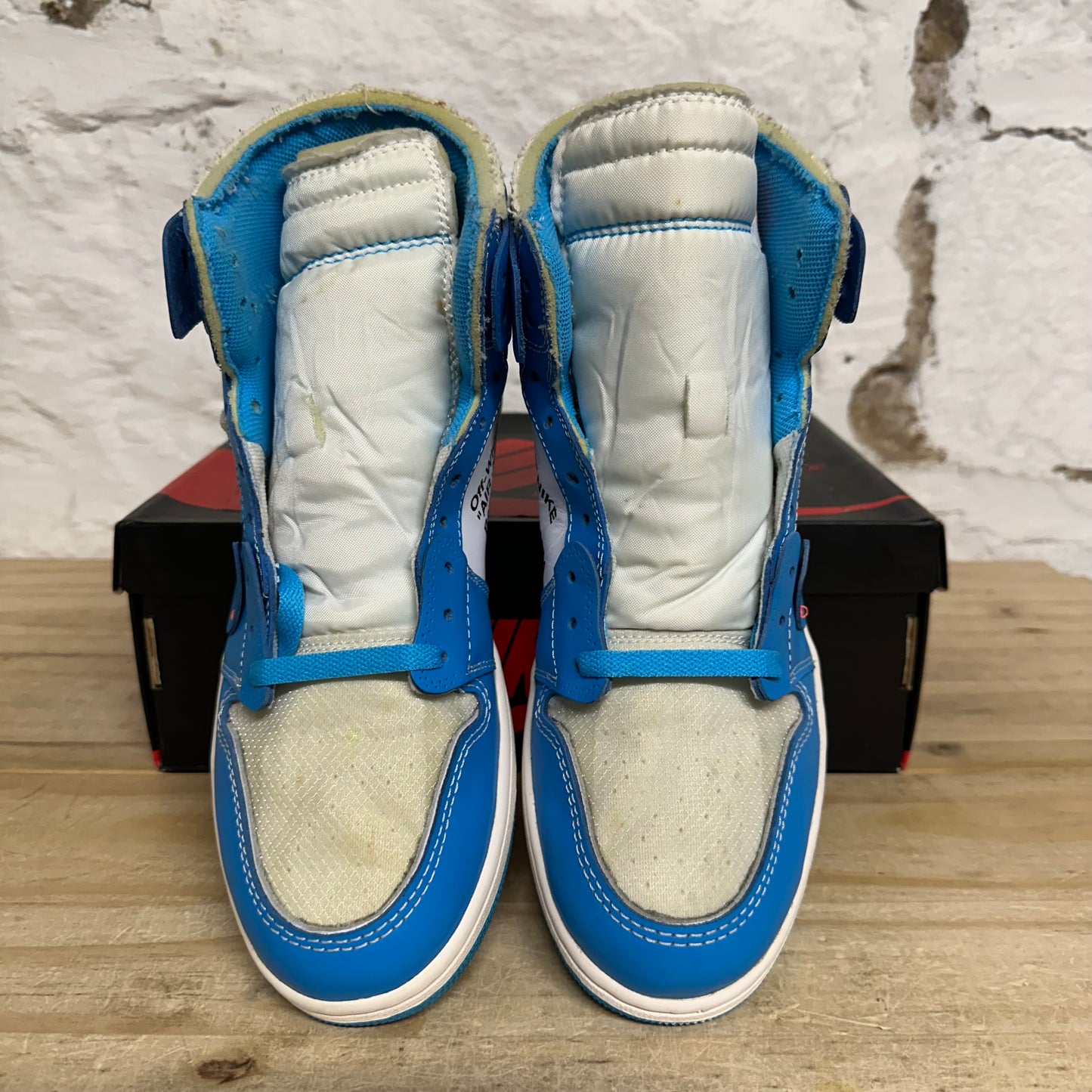 Air Jordan 1 High Off-White University Blue Sz 10.5