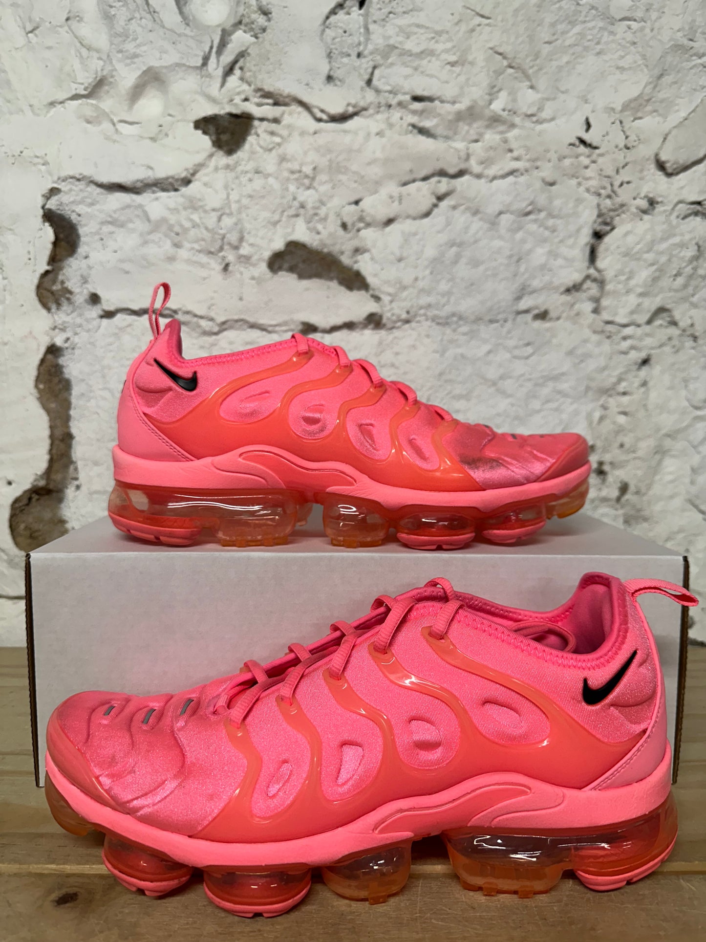 Nike Air VaporMax Plus Sunset Bubblegum Sz 9 (10.5W)