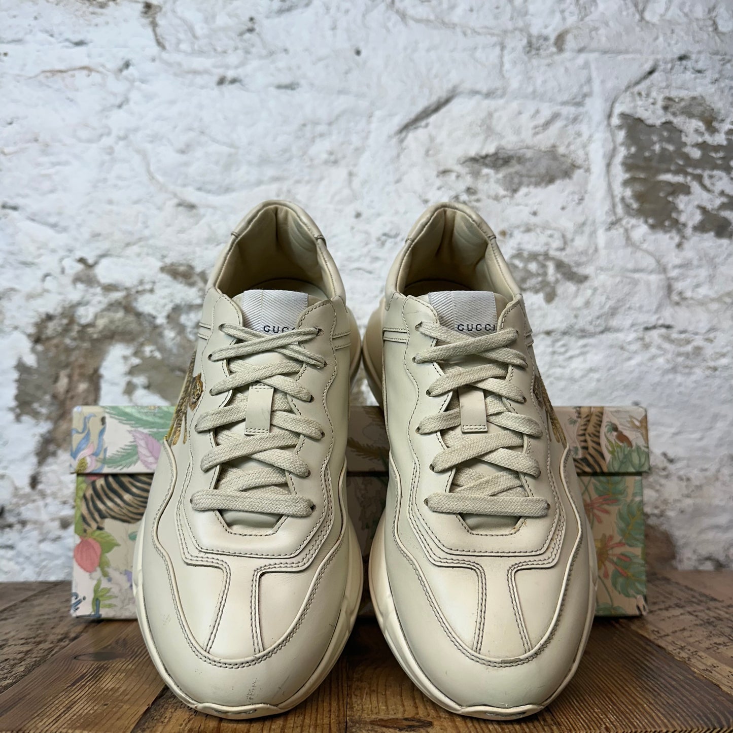 Gucci Rhyton Yellow Spell Tiger Cream Sneaker Sz 6.5