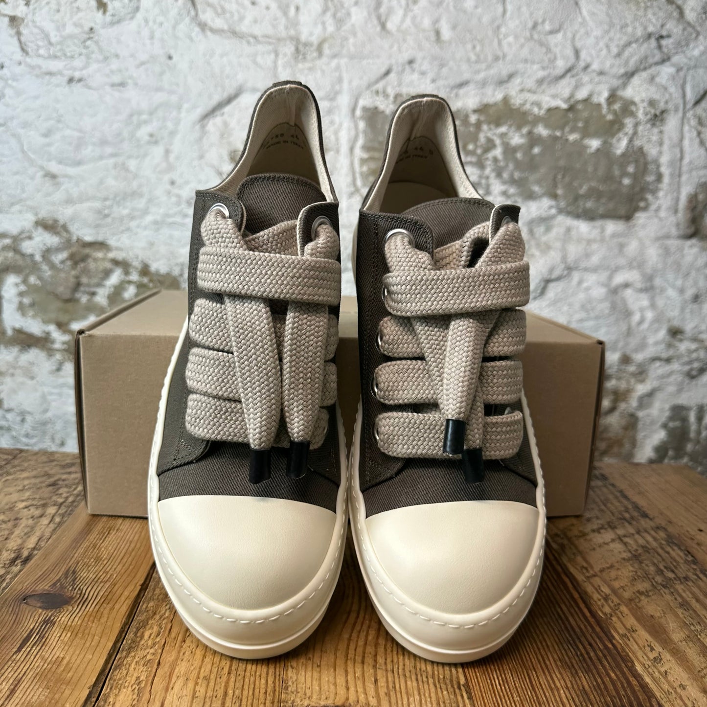 Rick Owens Jumbo Lace Dust Milk Sneaker DS