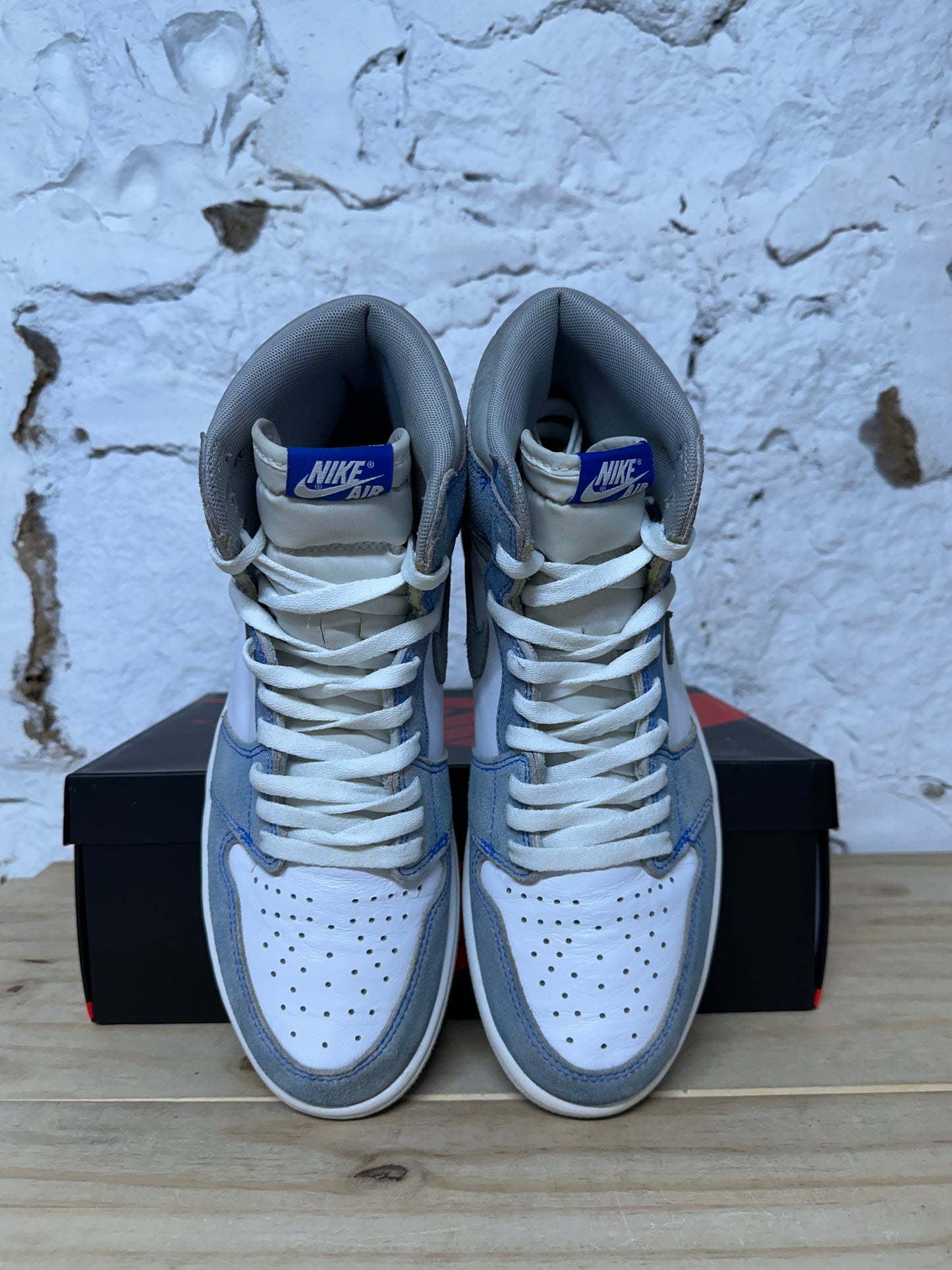 Air Jordan 1 High Hyper Royal Smoke Grey Sz 10.5