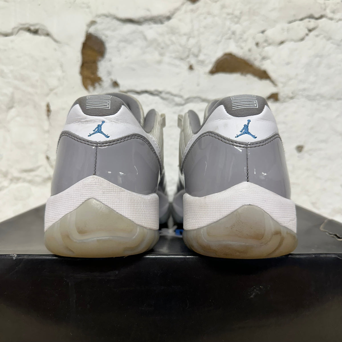 Air Jordan 11 Low Cement Grey Sz 9.5