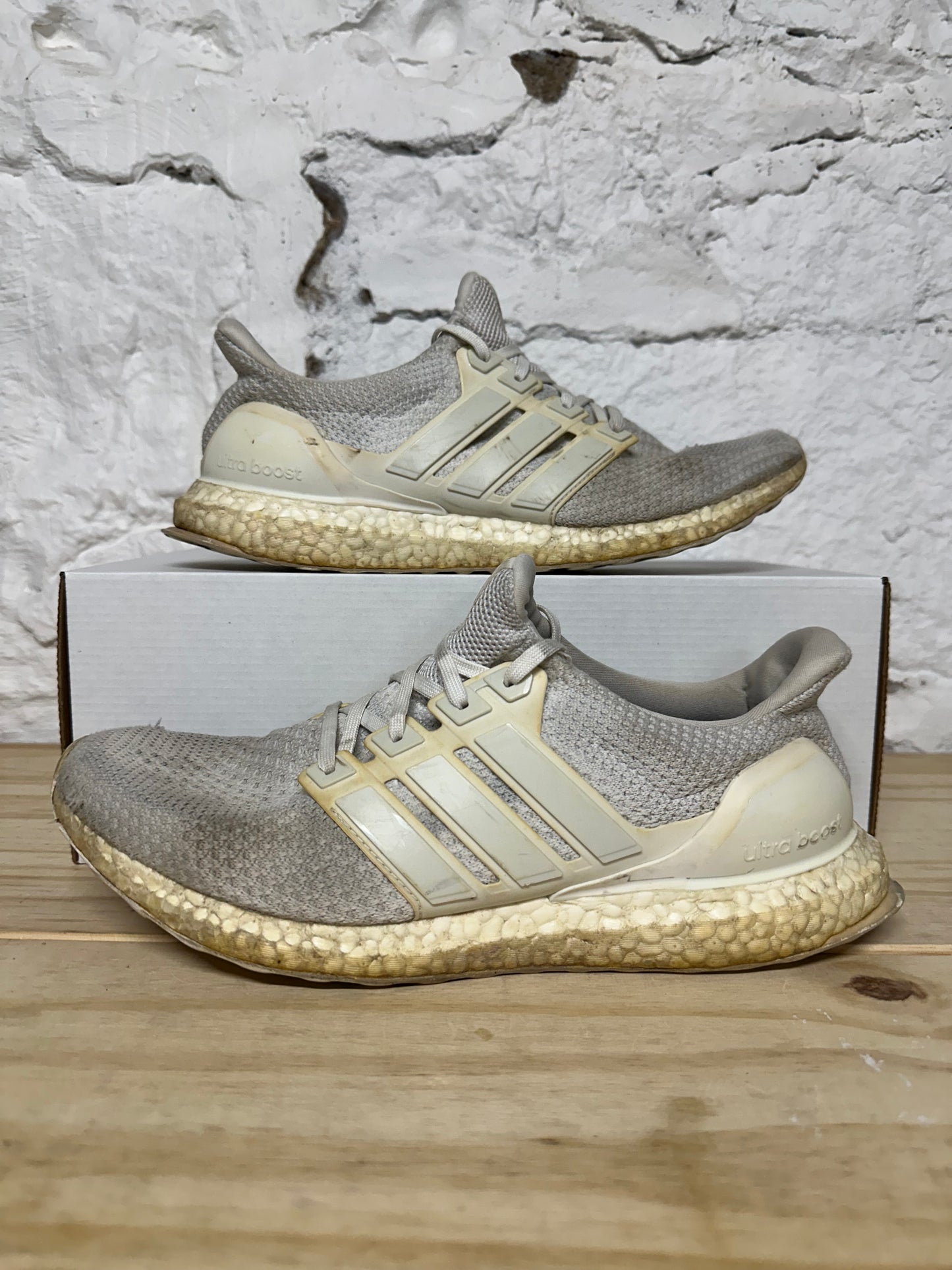 Adidas Ultra Boost Triple White Sz 11