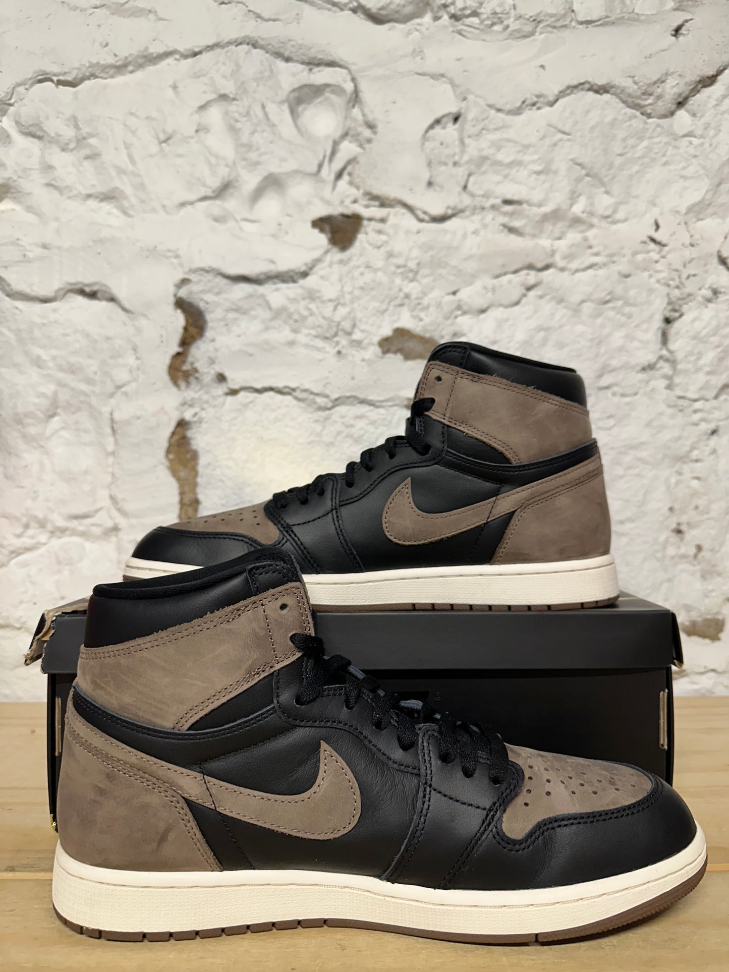 Air Jordan 1 High Palomino Sz 11.5