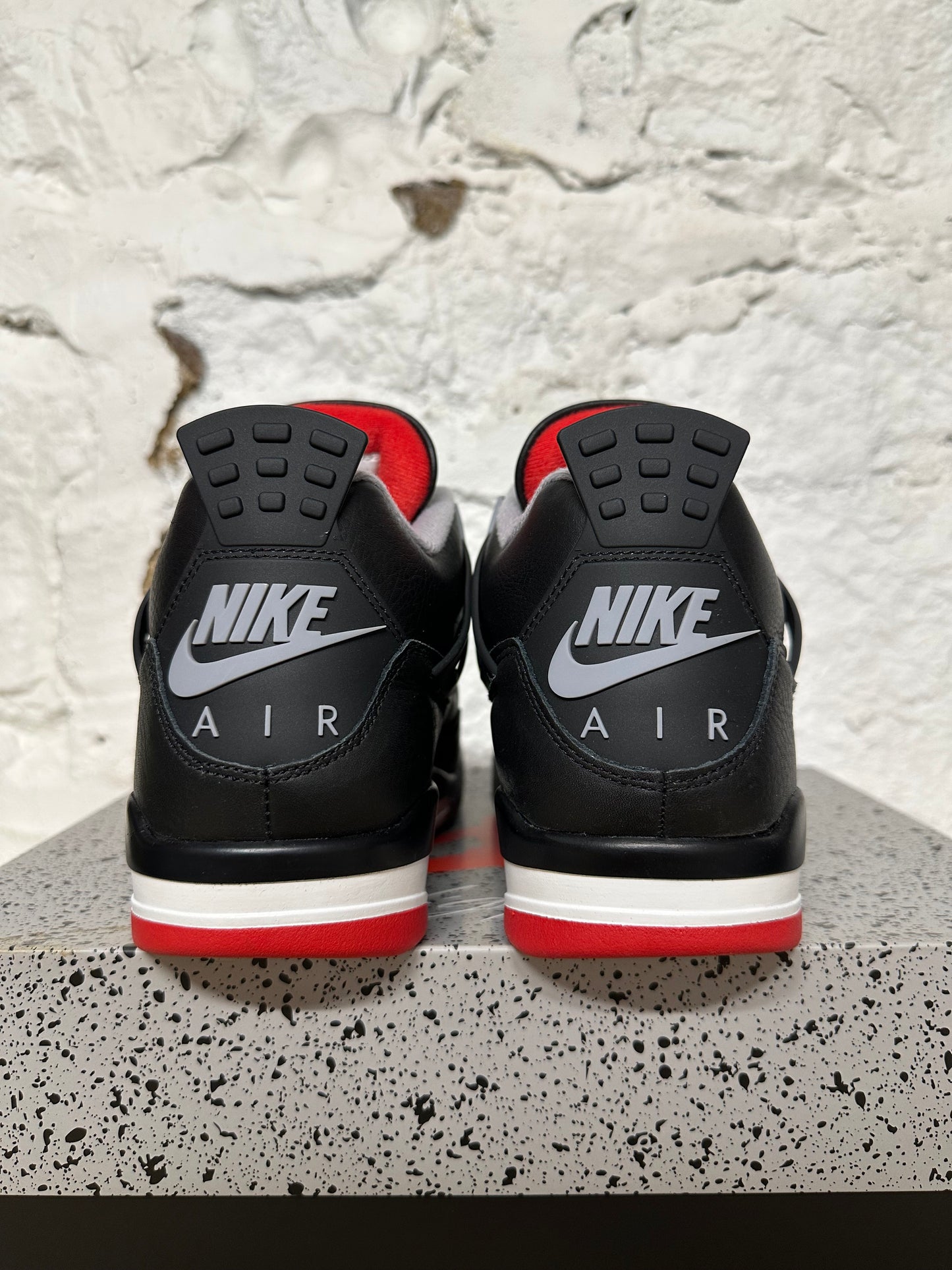 Air Jordan 4 Bred Reimagined Sz 10.5 DS