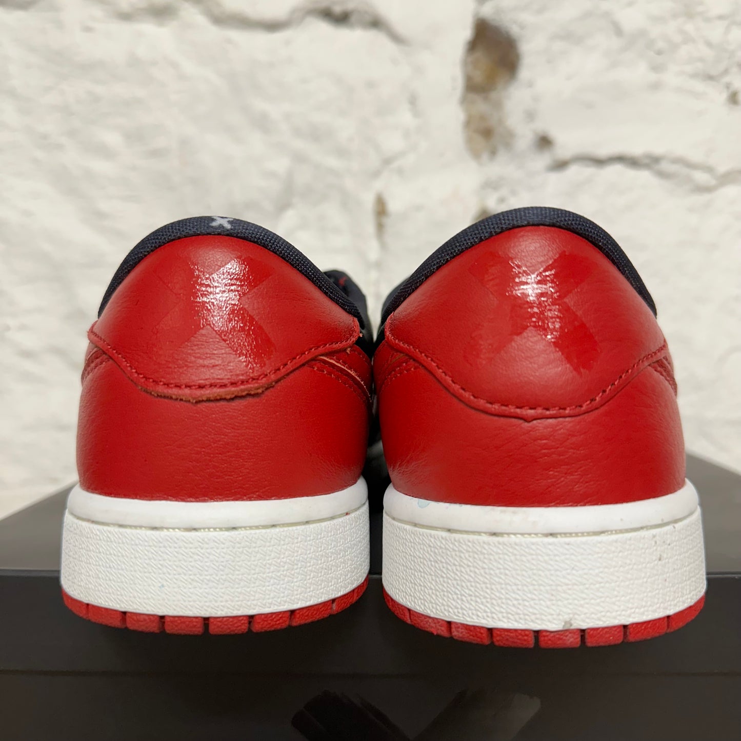 Air Jordan 1 Low Banned Sz 9