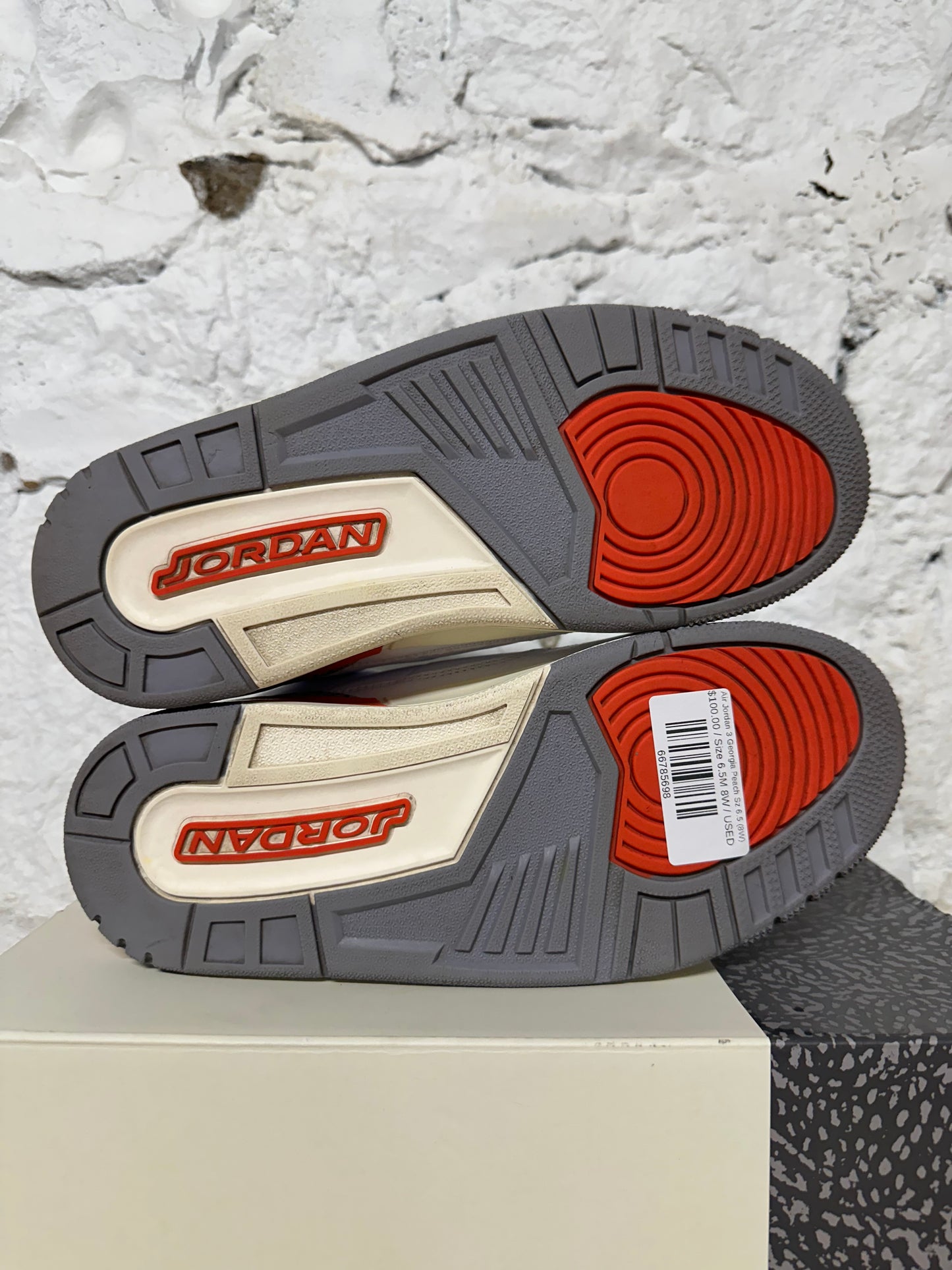 Air Jordan 3 Georgia Peach Sz 6.5 (8W)