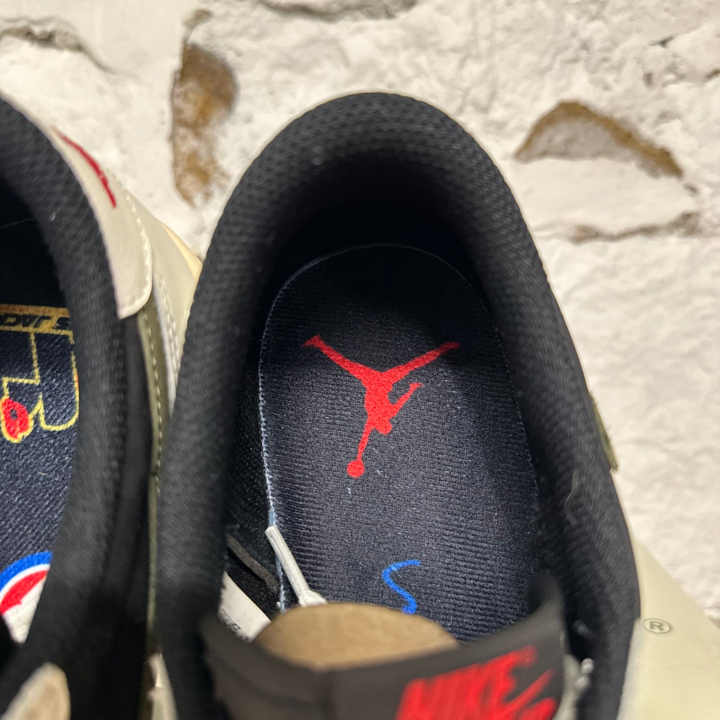Air Jordan 1 Low Travis Scott Olive Sz 10.5 (12W)