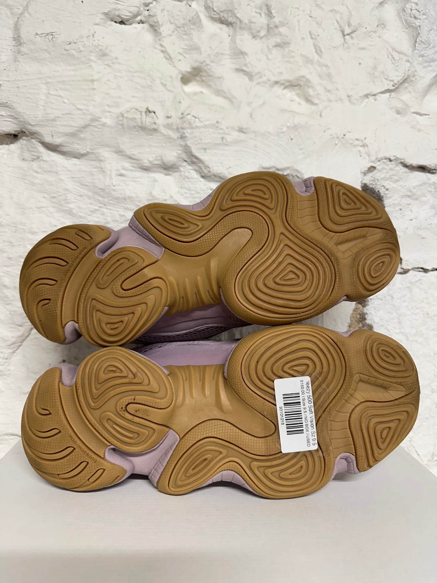 Yeezy 500 Soft Vision Sz 9.5