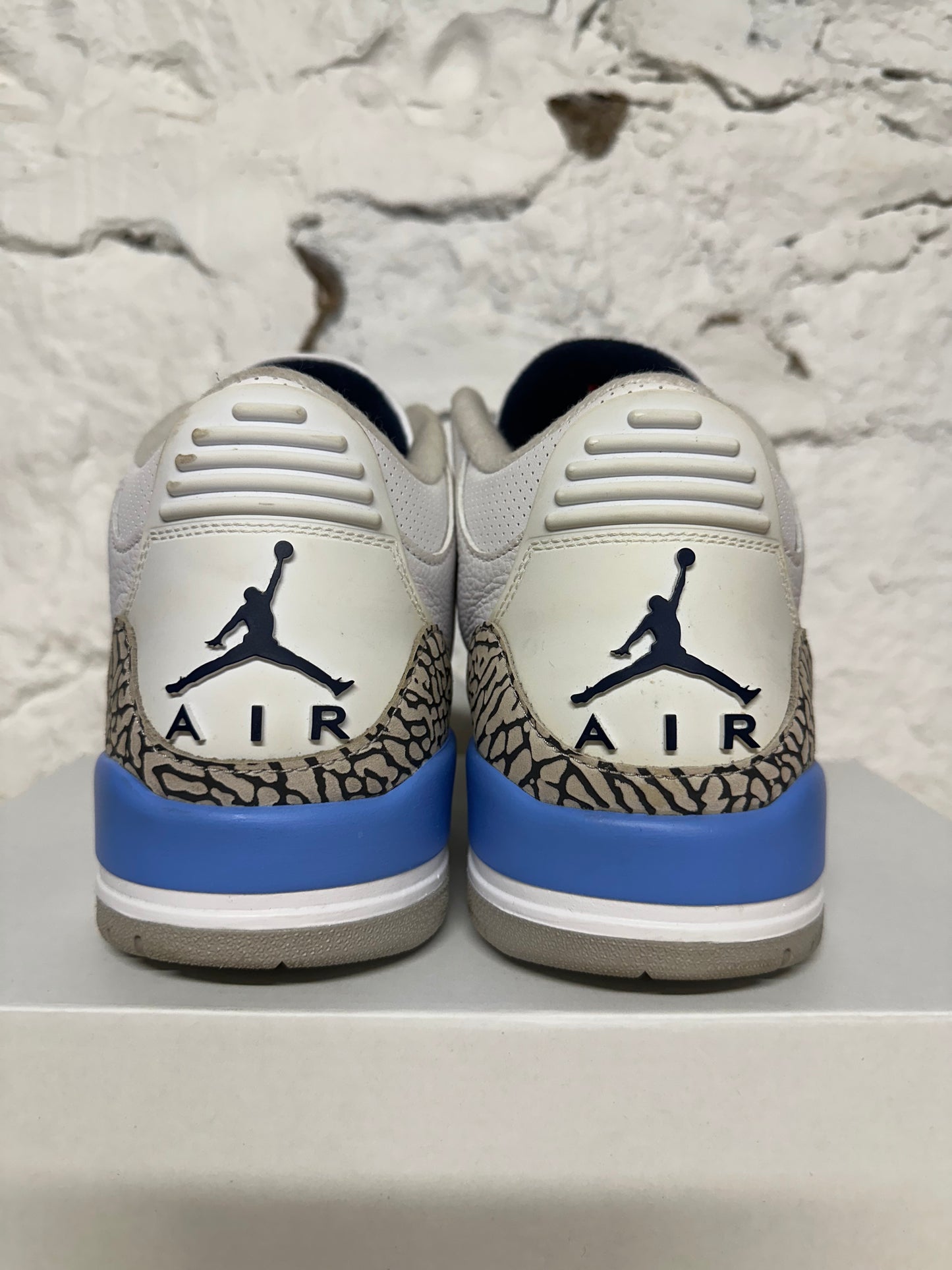 Air Jordan 3 UNC Sz 13