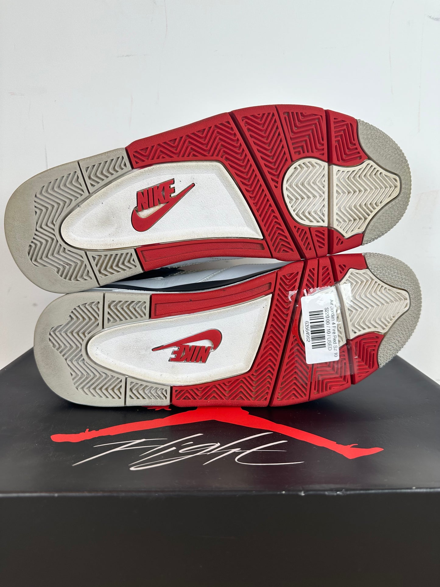 Air Jordan 4 Fire Red Sz 10