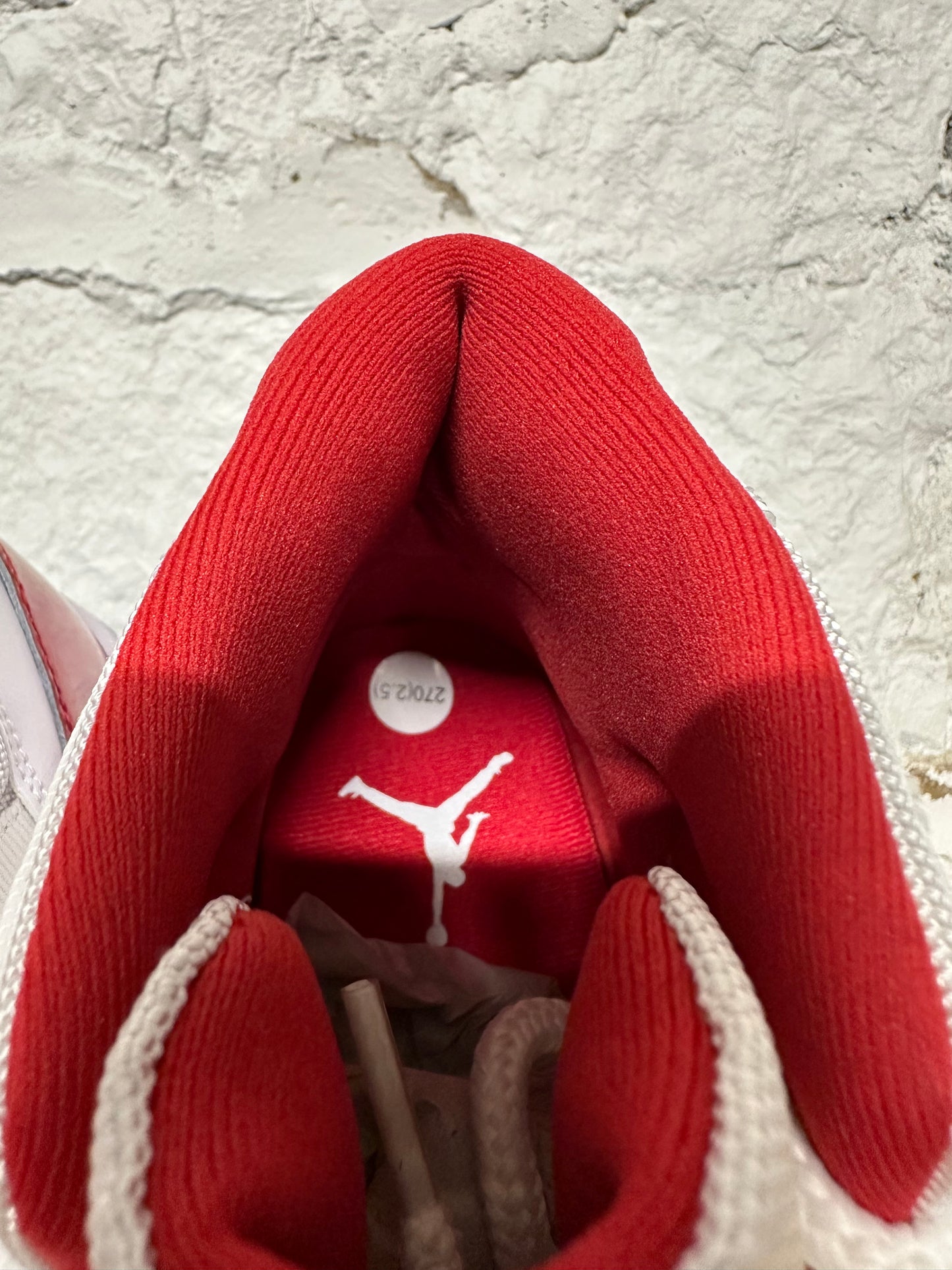 Air Jordan 11 High Cherry Sz 9 DS
