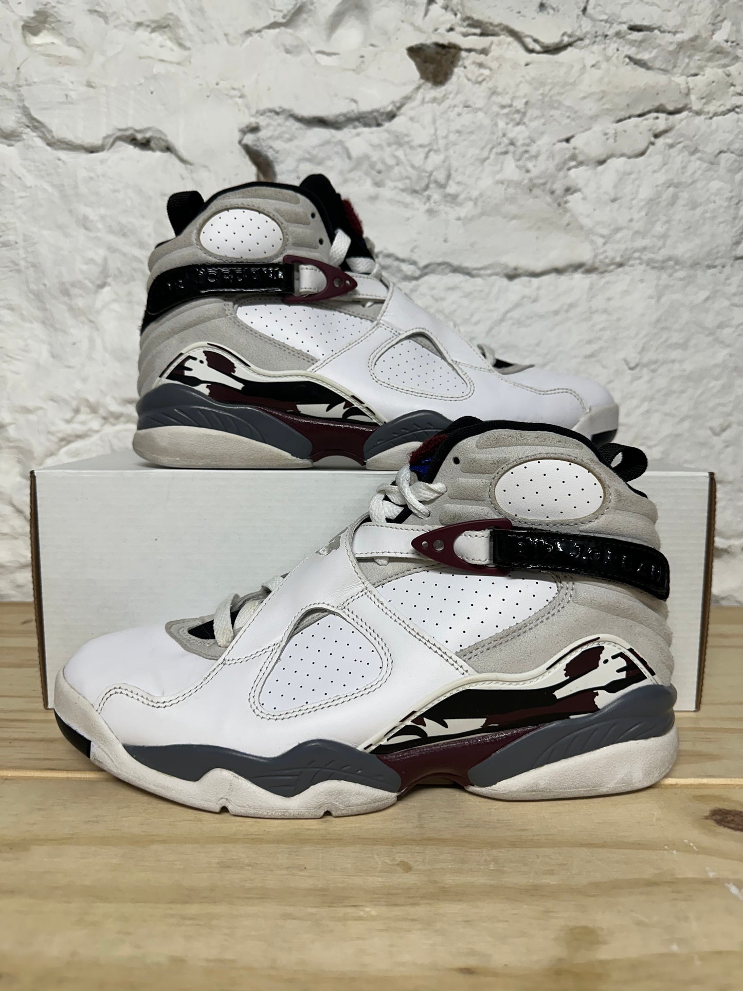 Air Jordan 8 Burgundy Sz 7.5 (9W)