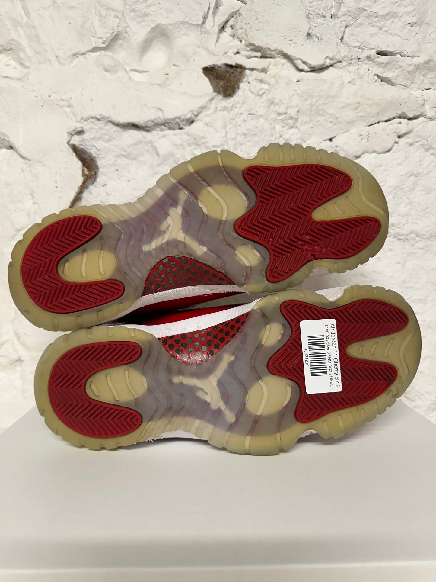 Air Jordan 11 High Cherry Sz 9