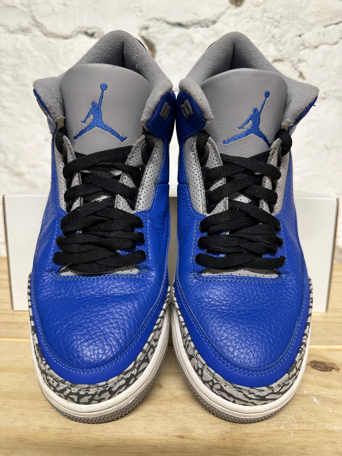 Air Jordan 3 Varsity Royal Sz 10
