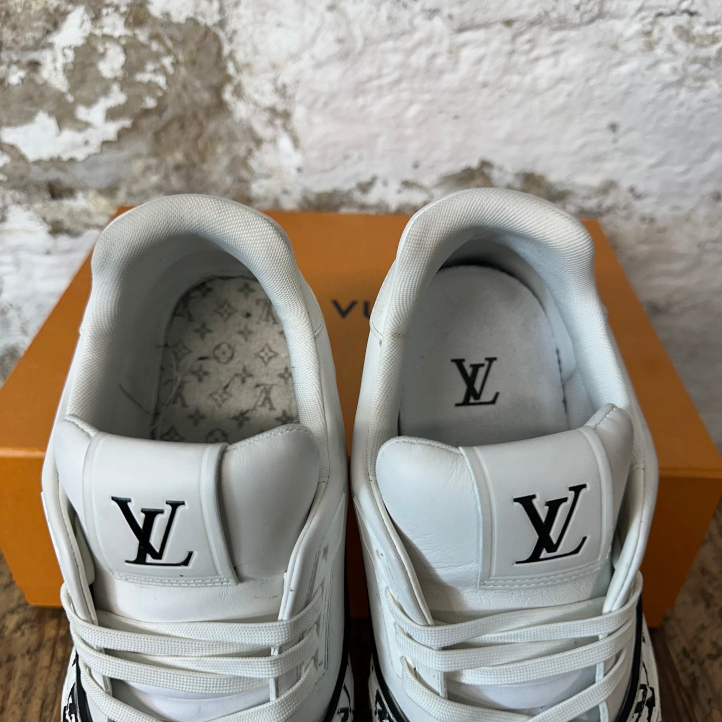 Louis Vuitton Black Monogram White Trainer Sneaker Sz 12 (10.5LV)